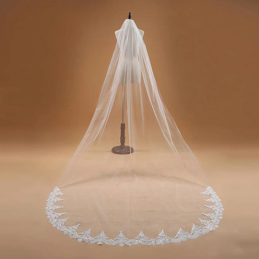 Cathedral Wedding Veil 3 m One-Layer with Lace Applique Edge