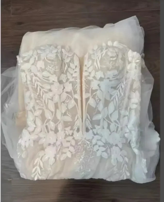 Vintage Boho A-Line Wedding Dress with Lace Appliqués & V-Neck | Bloom Veil Co. ✨👰🤍
